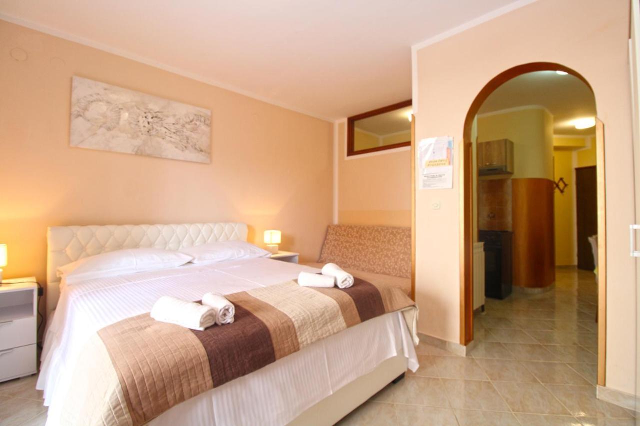 Apartment Mirela 2145 Fazana Luaran gambar